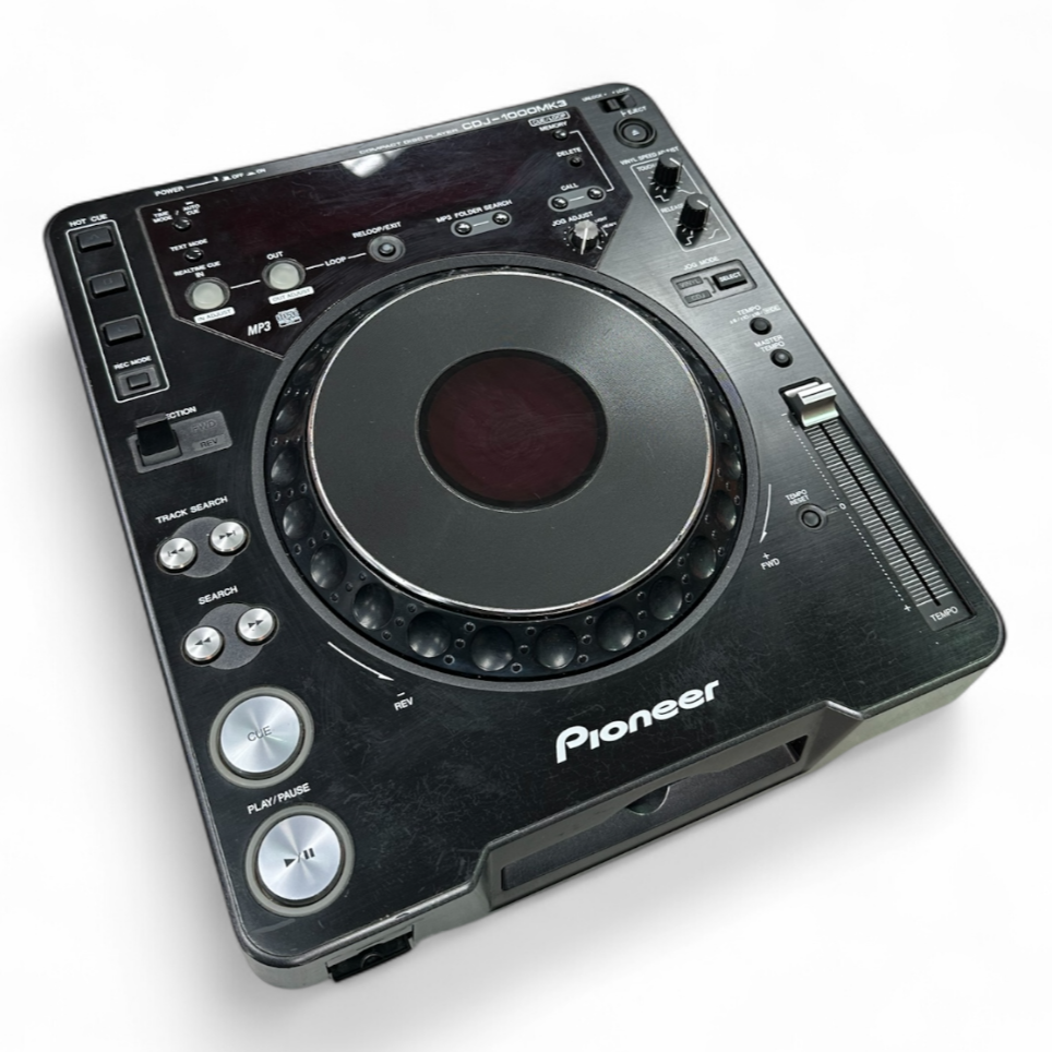 Pre-owned Pioneer DJM 600 Mixer & CDJ-1000MK3 - Own4Less